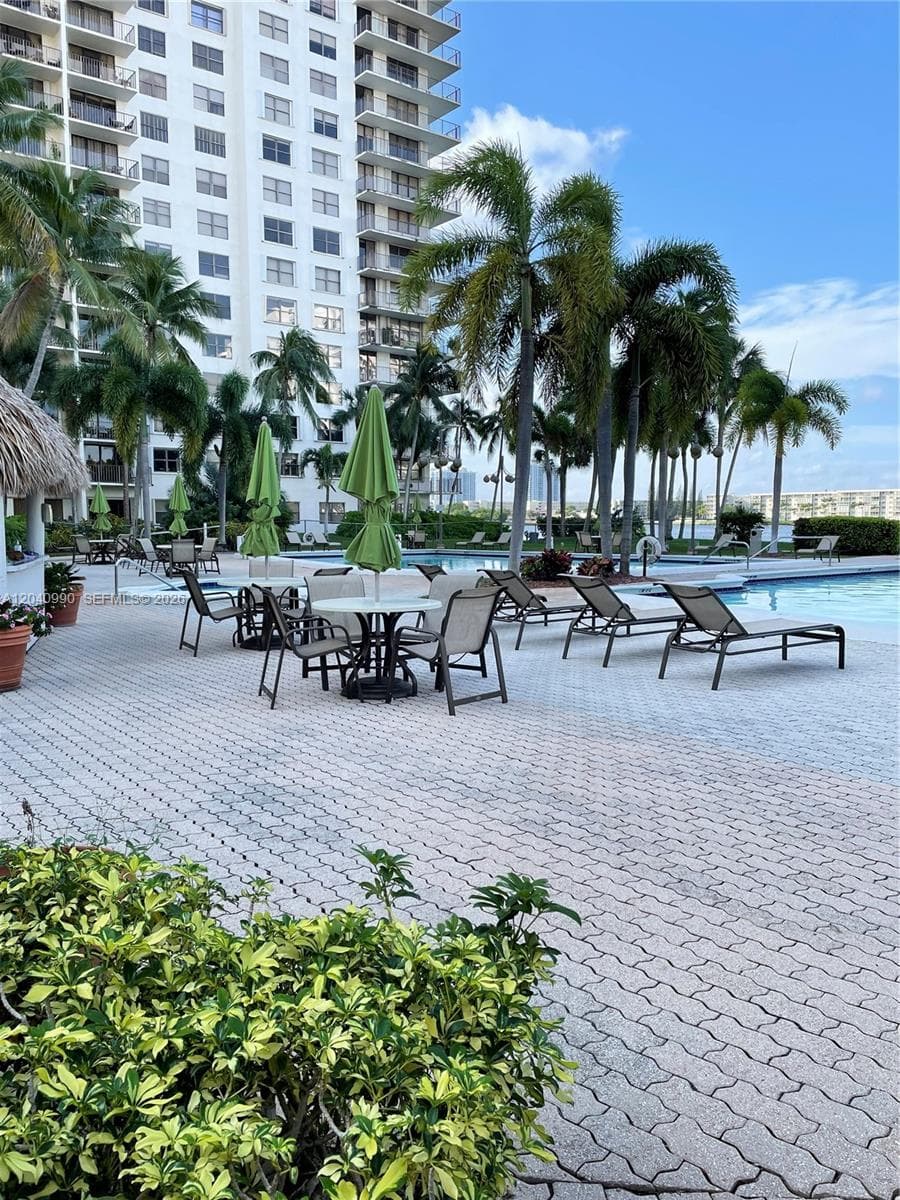 Biscayne Cove Condominium · #305 in Aventura - Photo 24