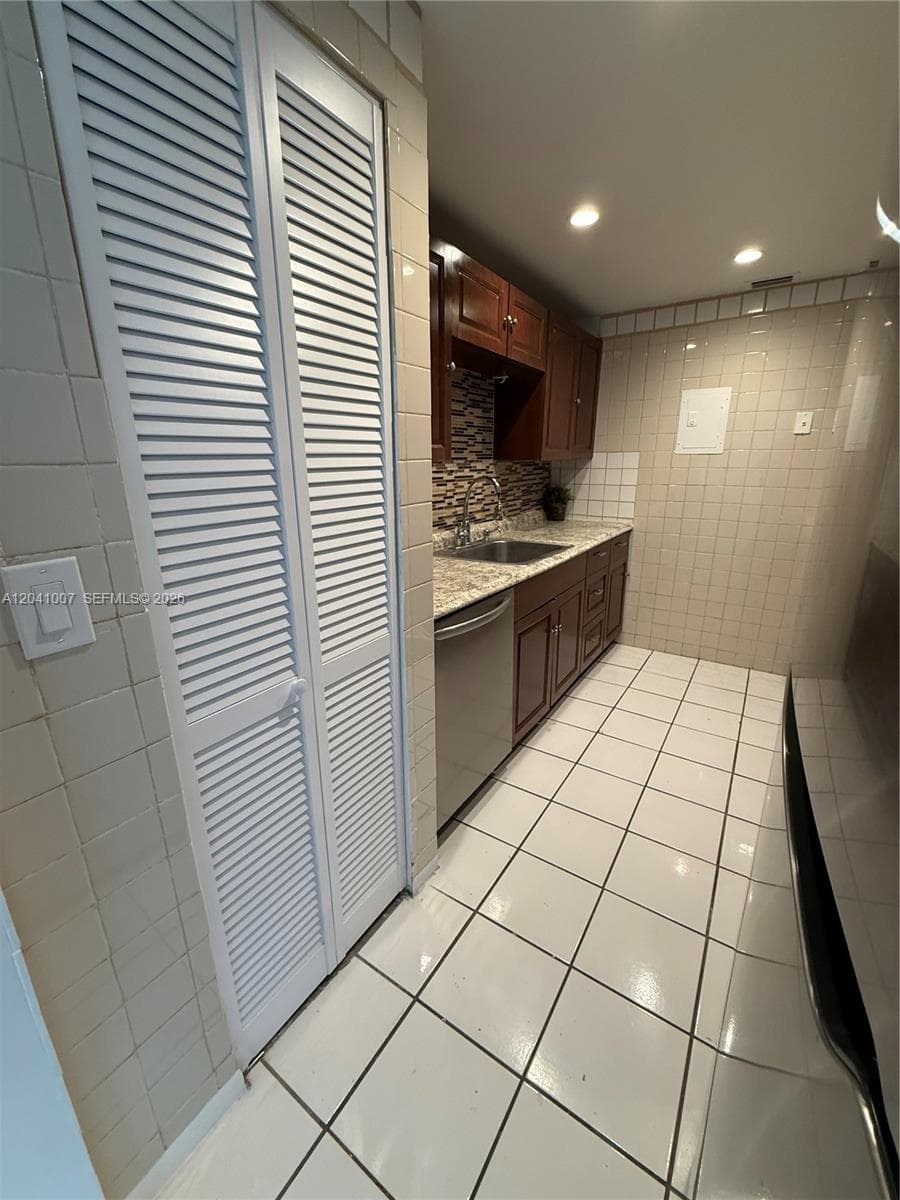 DIXIE TERRACE CONDO · #410 in North Miami - Photo 5
