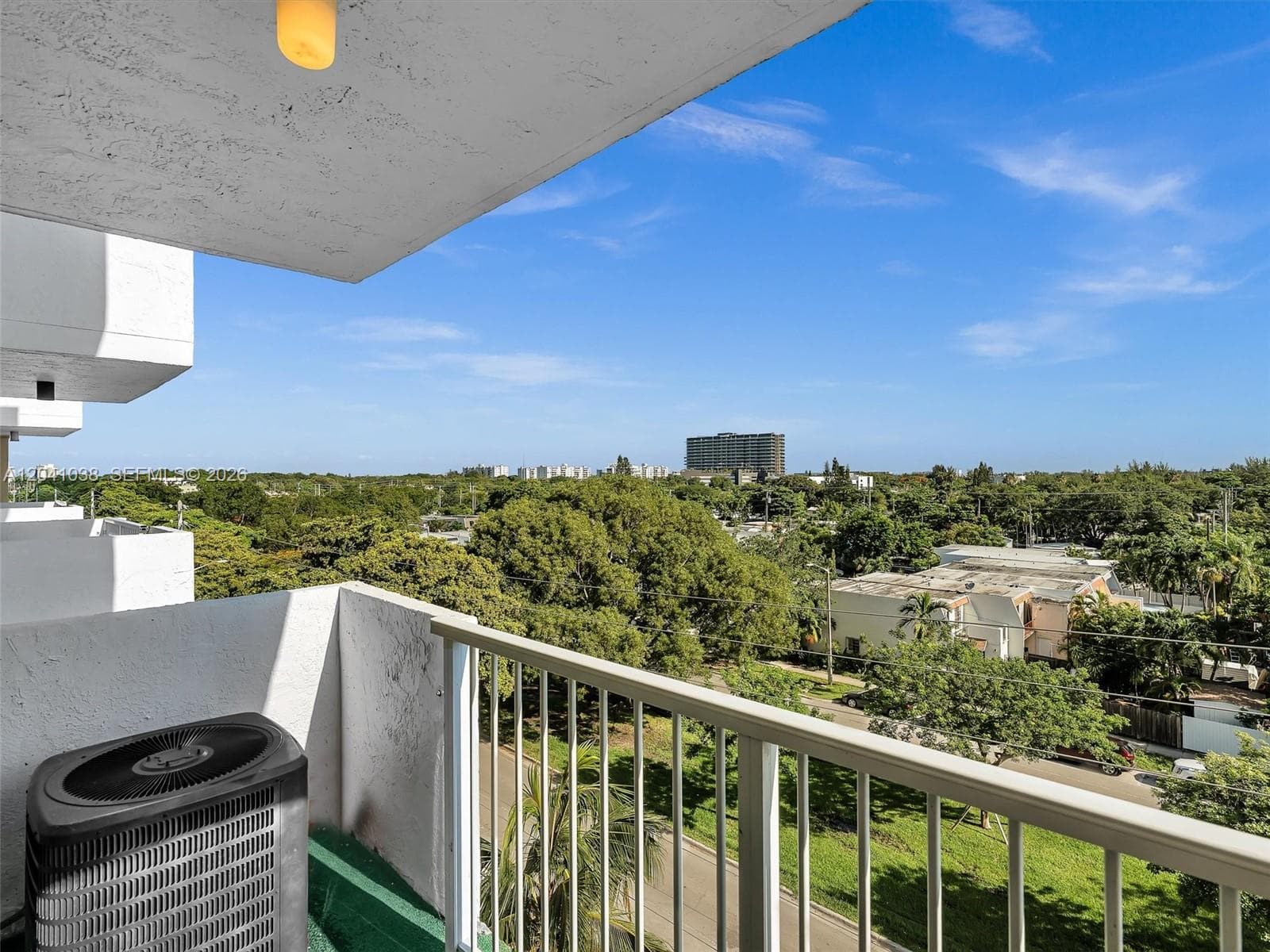 KEYSTONE TOWERS CONDO For Sale 2020 NE 135th St # 601NORTH MIAMI, FL 33181
