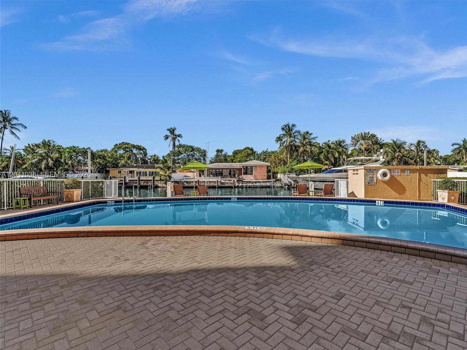 KEYSTONE TOWERS CONDO For Sale 2020 NE 135th St # 601NORTH MIAMI, FL 33181
