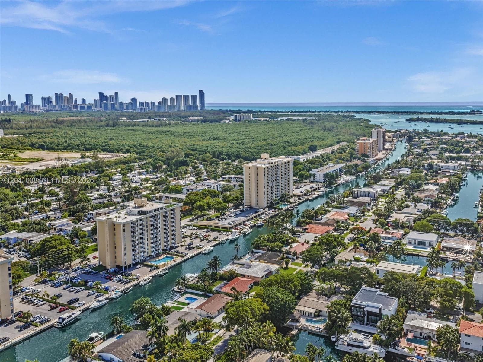 KEYSTONE TOWERS CONDO For Sale 2020 NE 135th St # 601NORTH MIAMI, FL 33181
