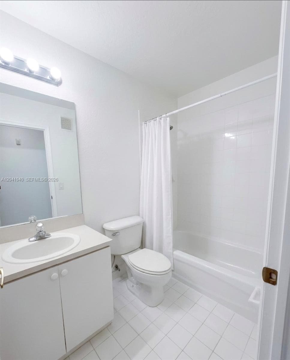 CENTURY PARK CONDO NO 2 · #204 in Miami - Photo 7