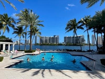 VILLAGE BY THE BAY CONDO · #6301 in Aventura - Photo 26