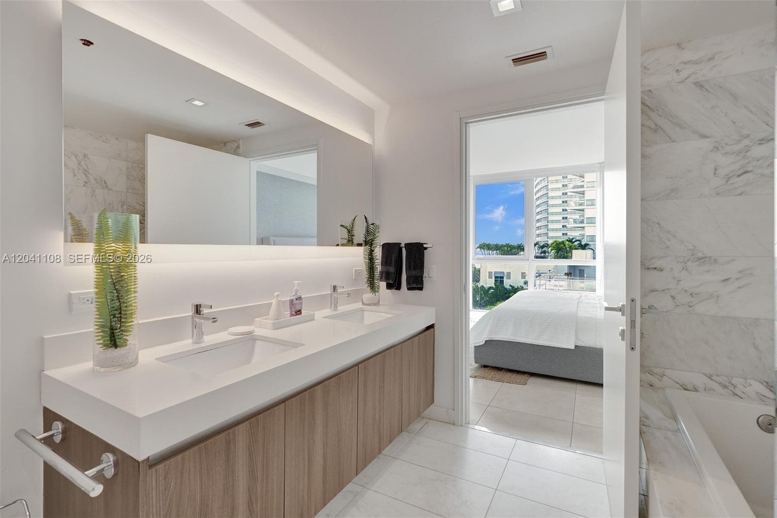 TIFFANY HOUSE CONDO · #715 in Fort Lauderdale - Photo 9