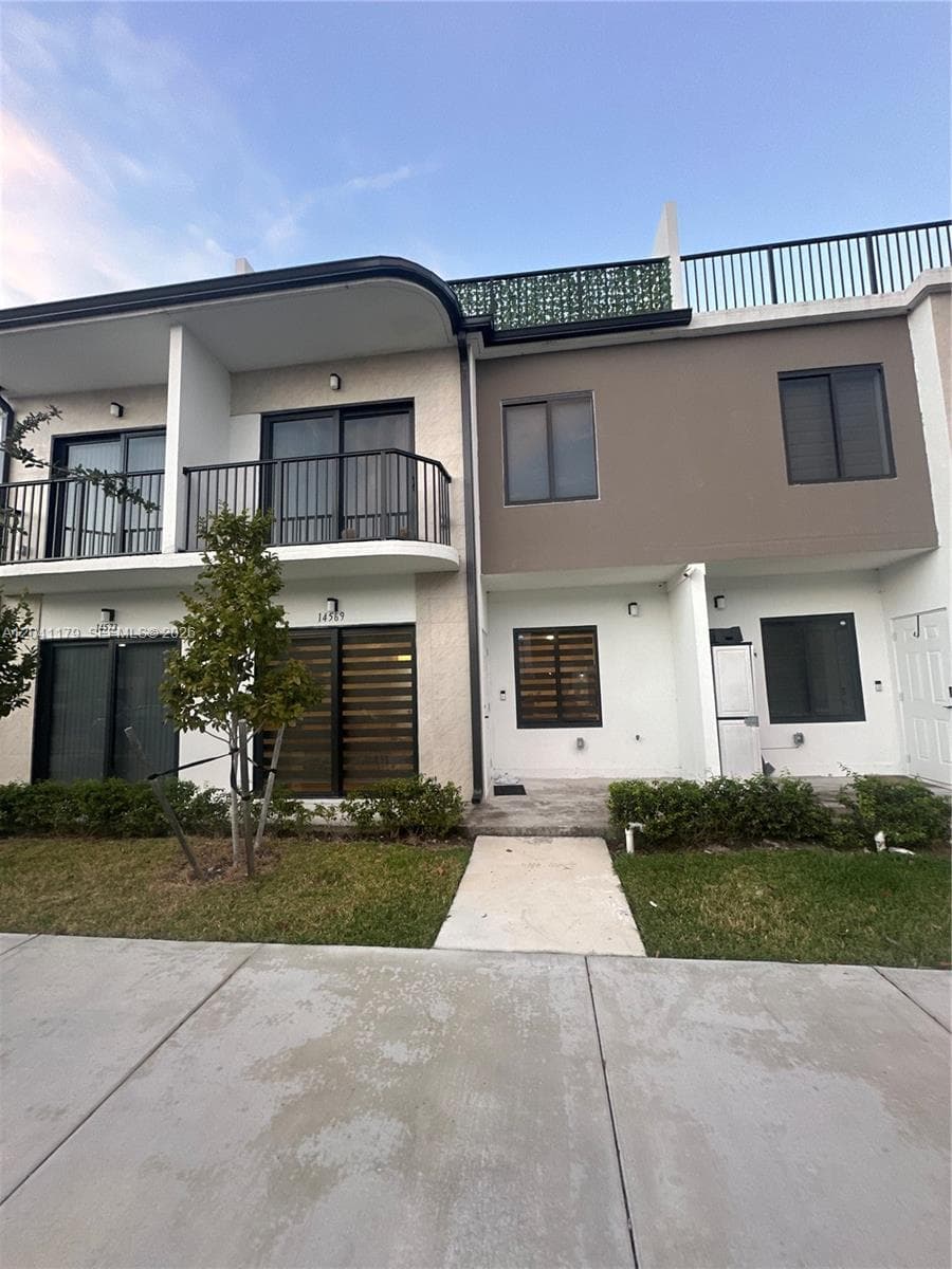 14569 SW 261st Ter #14569 photo 5