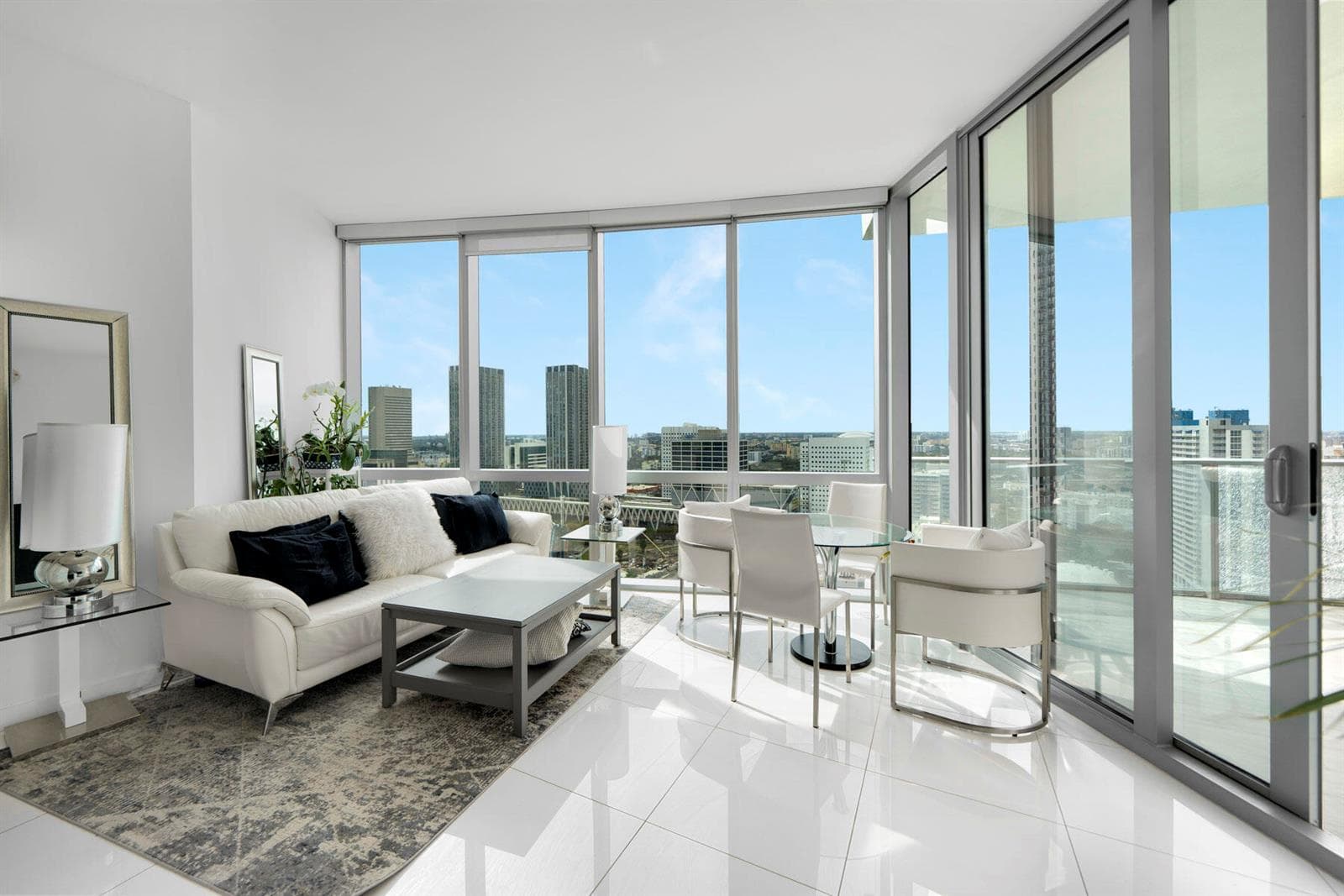 851 NE 1st Ave #2410_1oakstudios_12