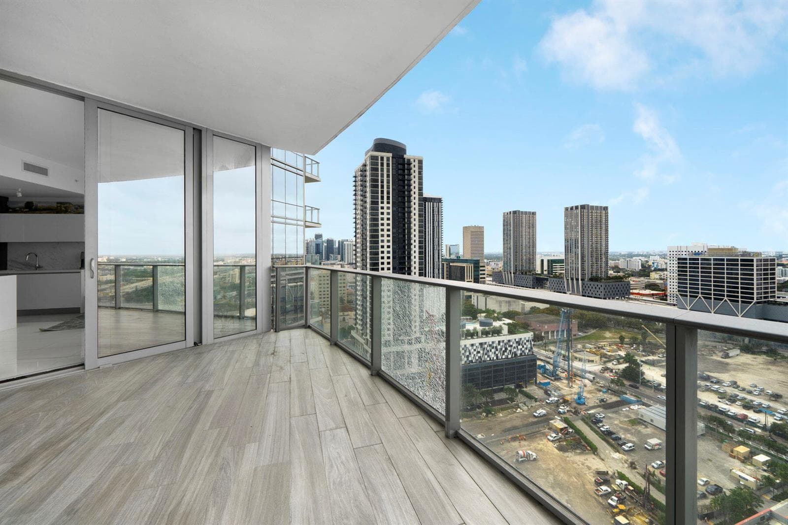 851 NE 1st Ave #2410_1oakstudios_23
