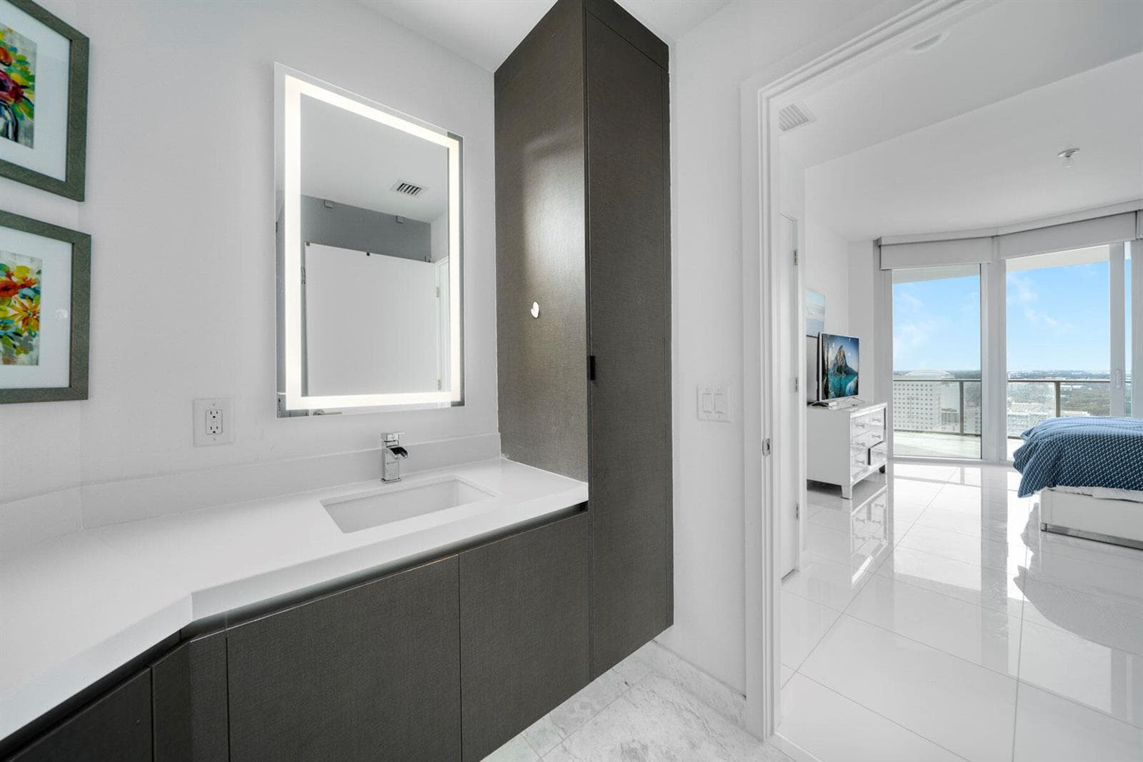 851 NE 1st Ave #2410_1oakstudios_19