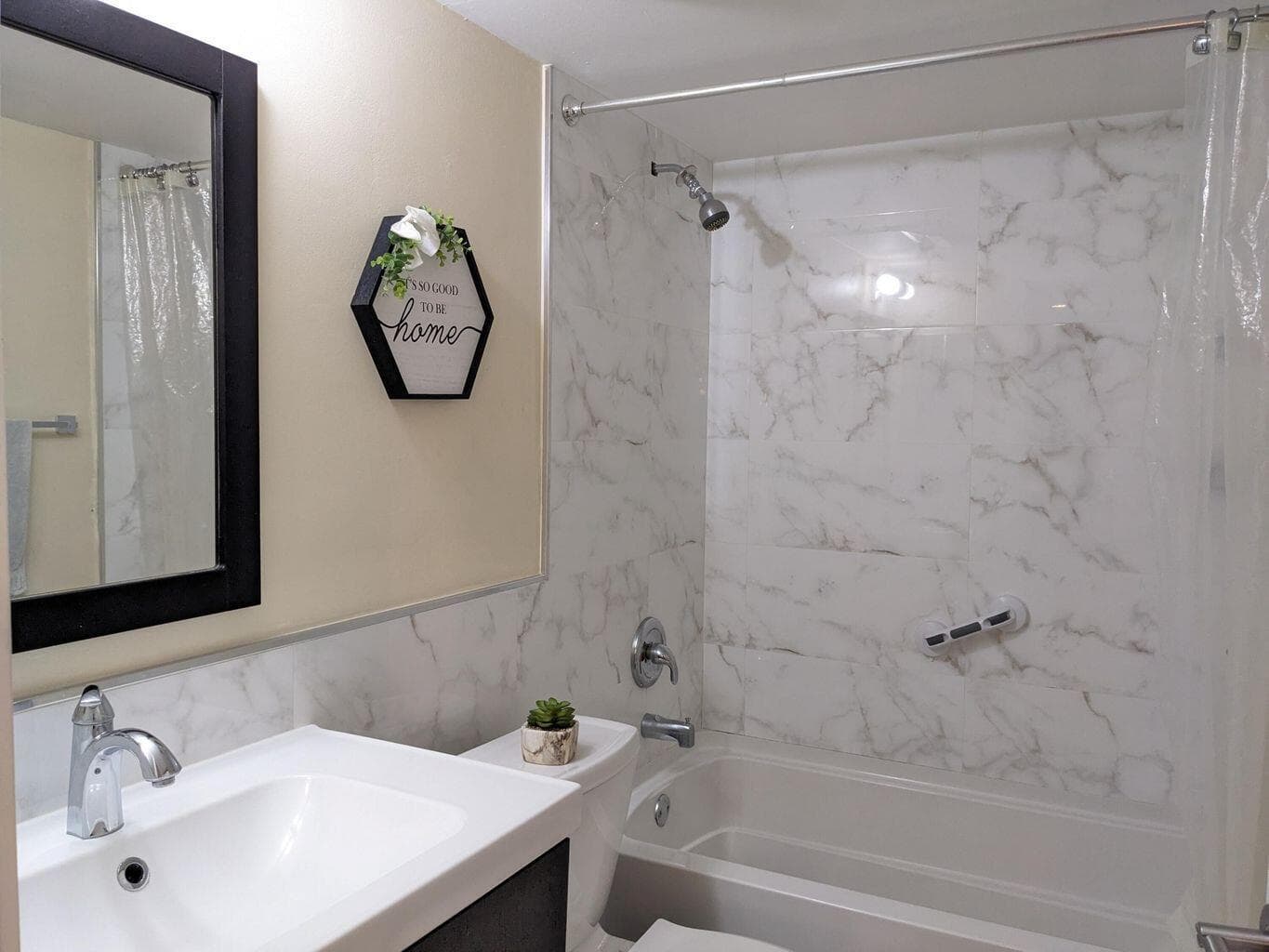 2nd bathroom