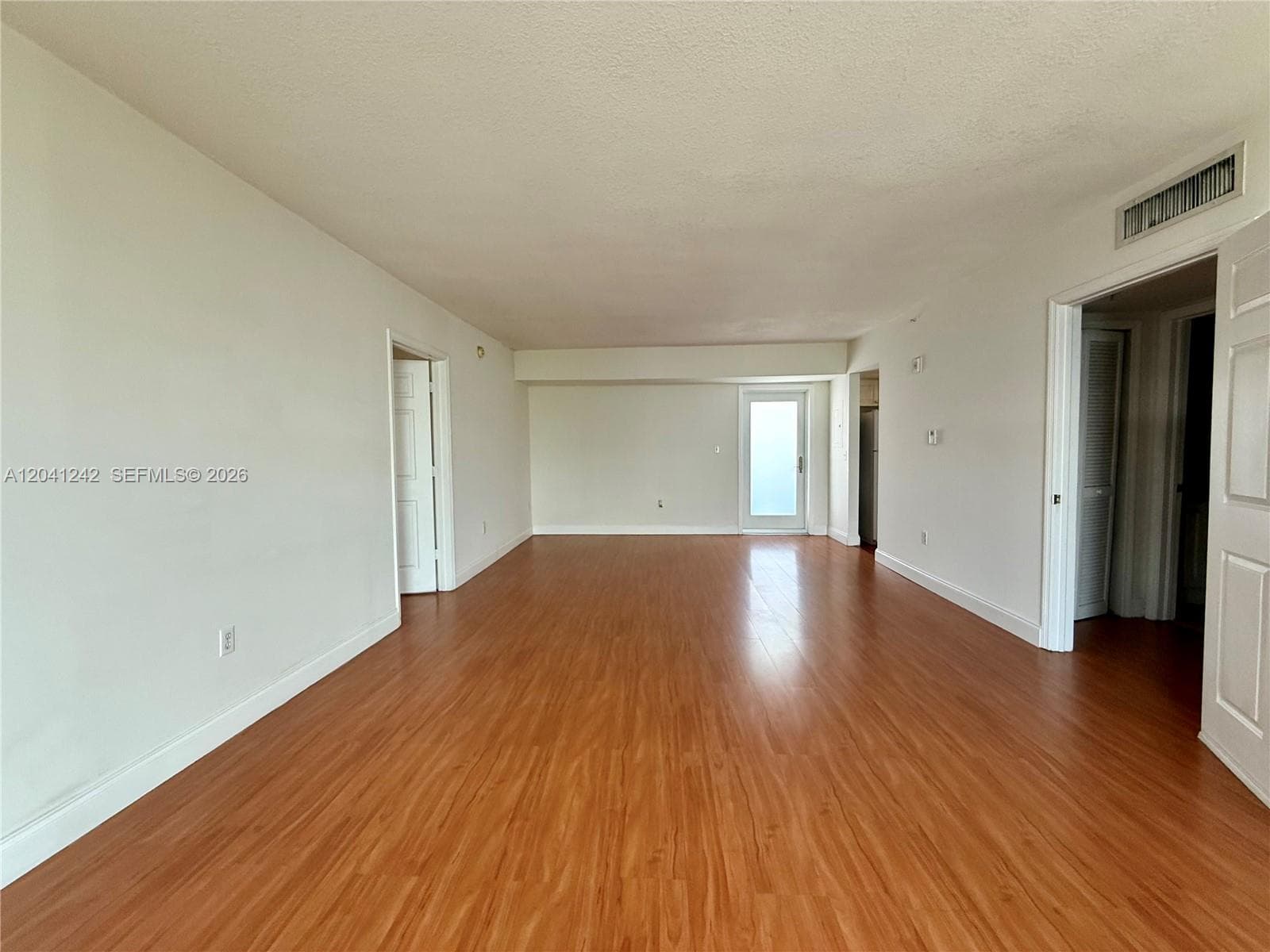 ROND POINT CONDO · #407 in Miami Beach - Photo 6