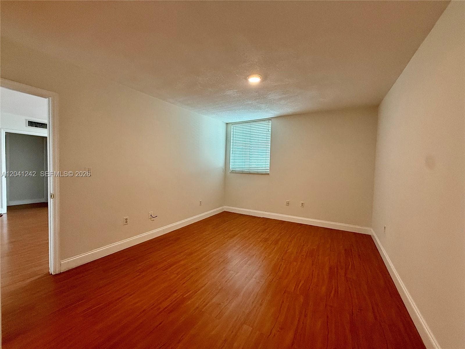 ROND POINT CONDO · #407 in Miami Beach - Photo 18
