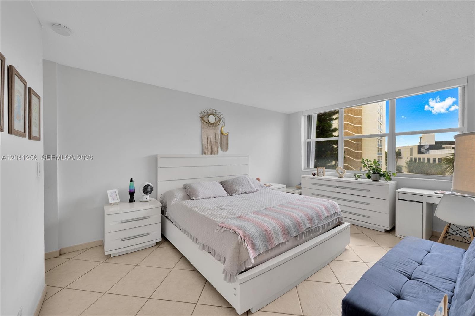 Golden View Condo · #402 in Hallandale Beach - Photo 6