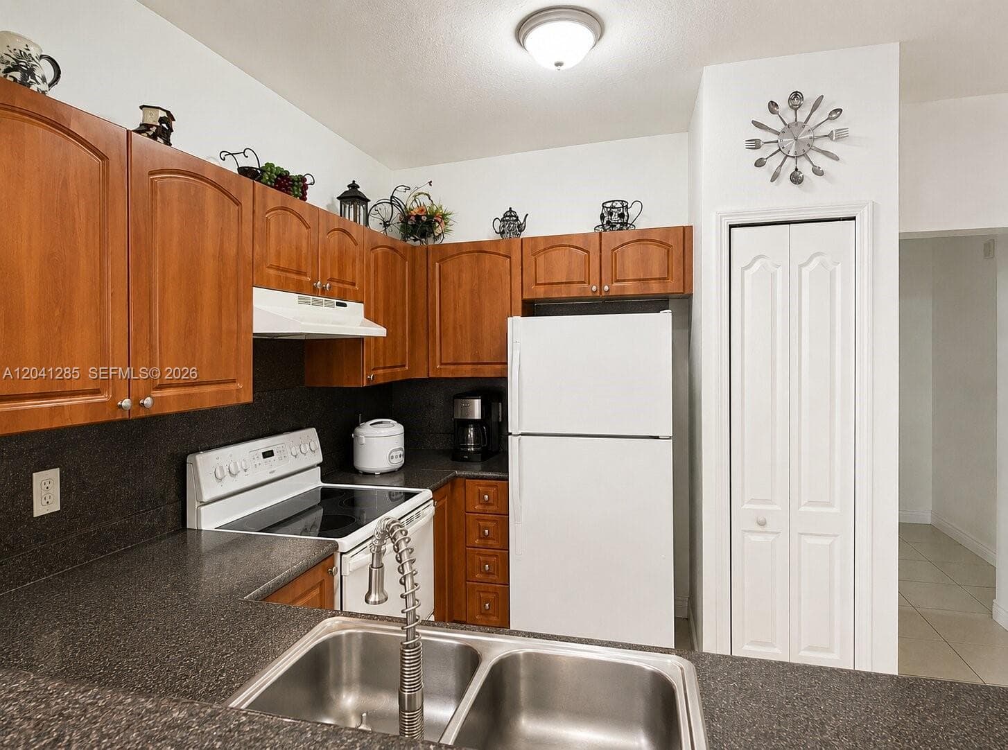Shoma Homes · #200-16 in Hialeah - Photo 4