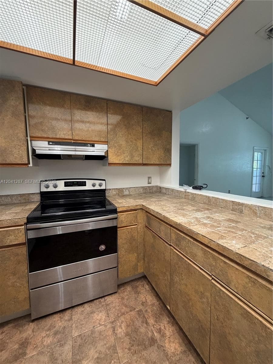 POINCIANA VILLAGE CONDO · #408 in Miami - Photo 2
