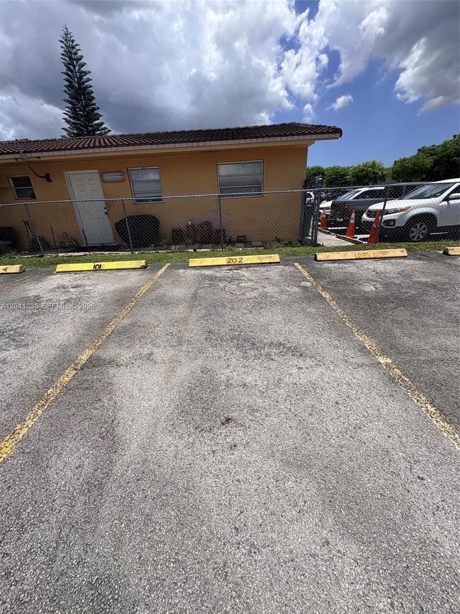 HIALEAH 4TH ADDN · #202 in Hialeah - Photo 12
