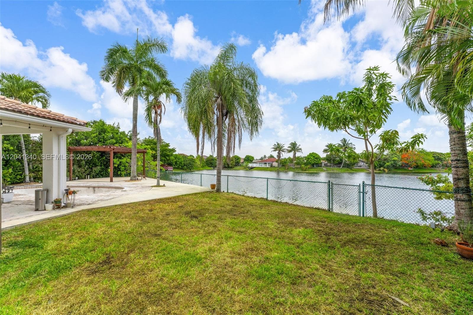 16335 SW 81 St photo 5