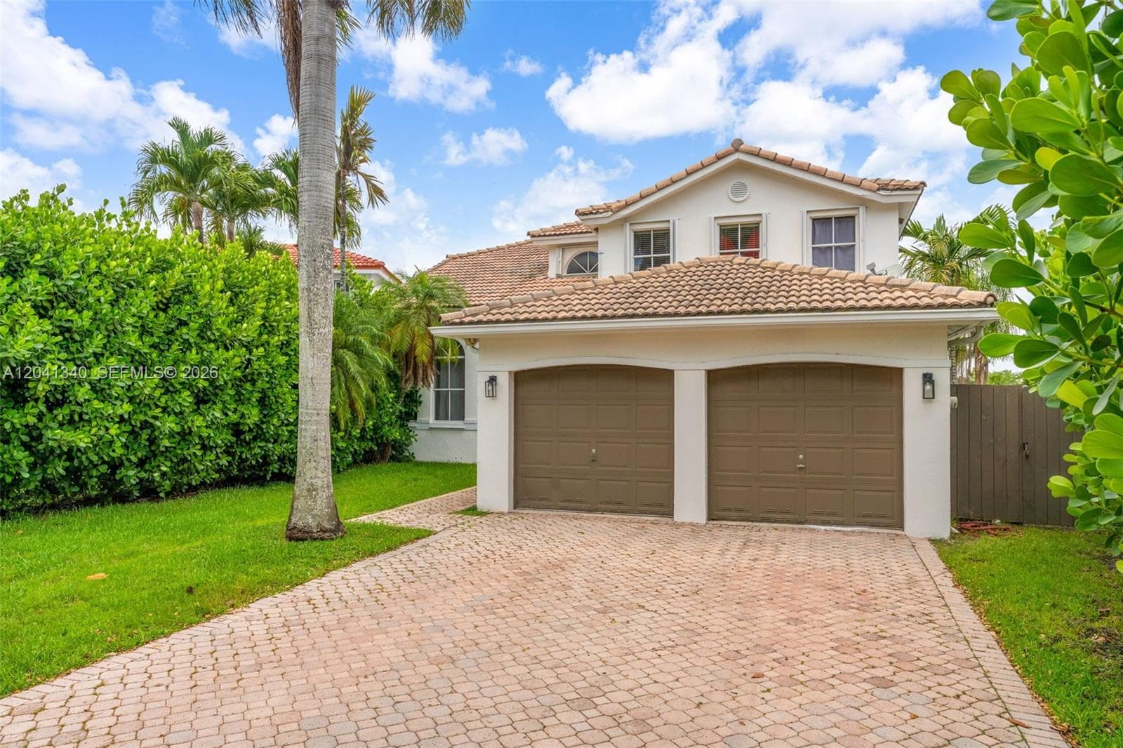 16335 SW 81 St photo 4