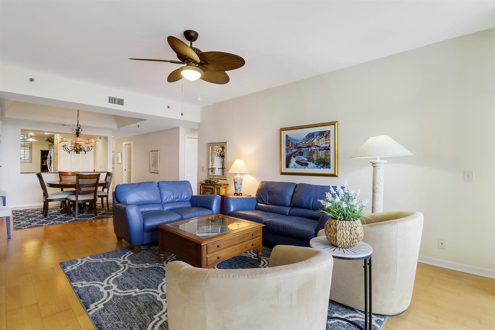 Living/Dining Area