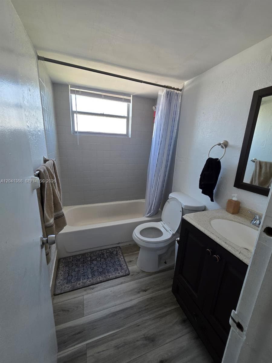 SUN ISLE CONDO · #303 in Miami Beach - Photo 3