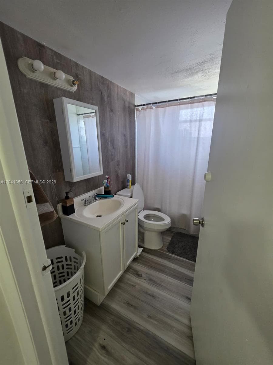 SUN ISLE CONDO · #303 in Miami Beach - Photo 4
