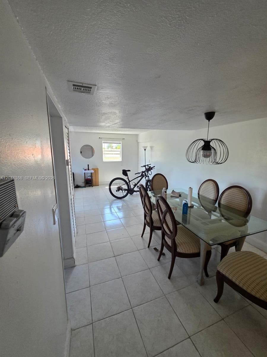 SUN ISLE CONDO · #303 in Miami Beach - Photo 8