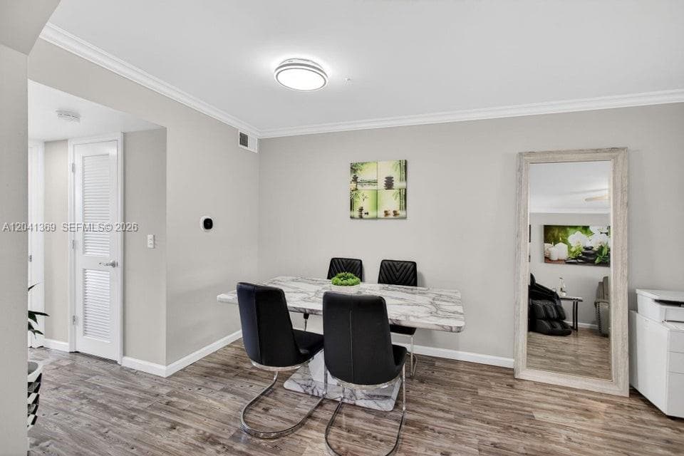 Shore Club Apts · #205 in North Palm Beach - Photo 17