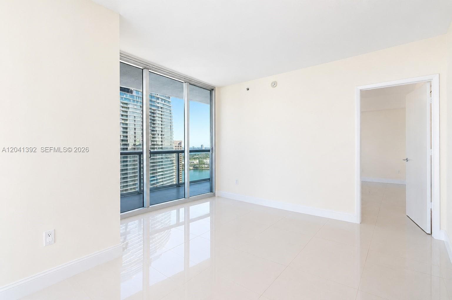 Icon Brickell I · #4715 in Miami - Photo 5