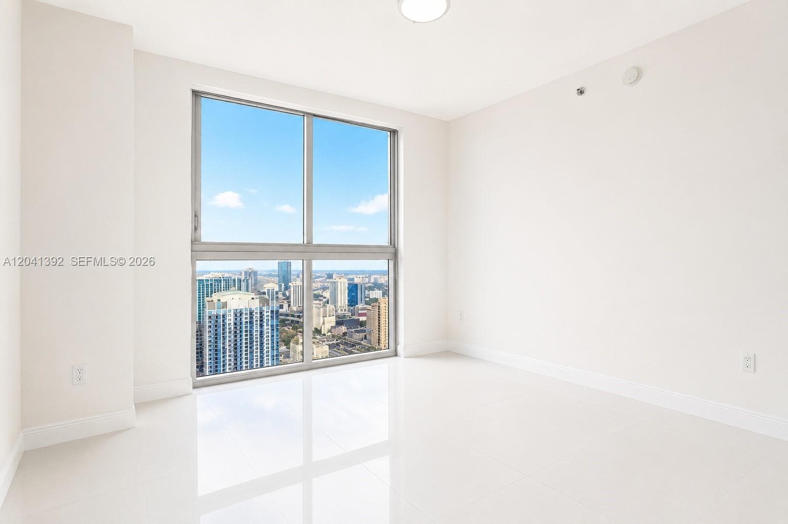 Icon Brickell I · #4715 in Miami - Photo 15
