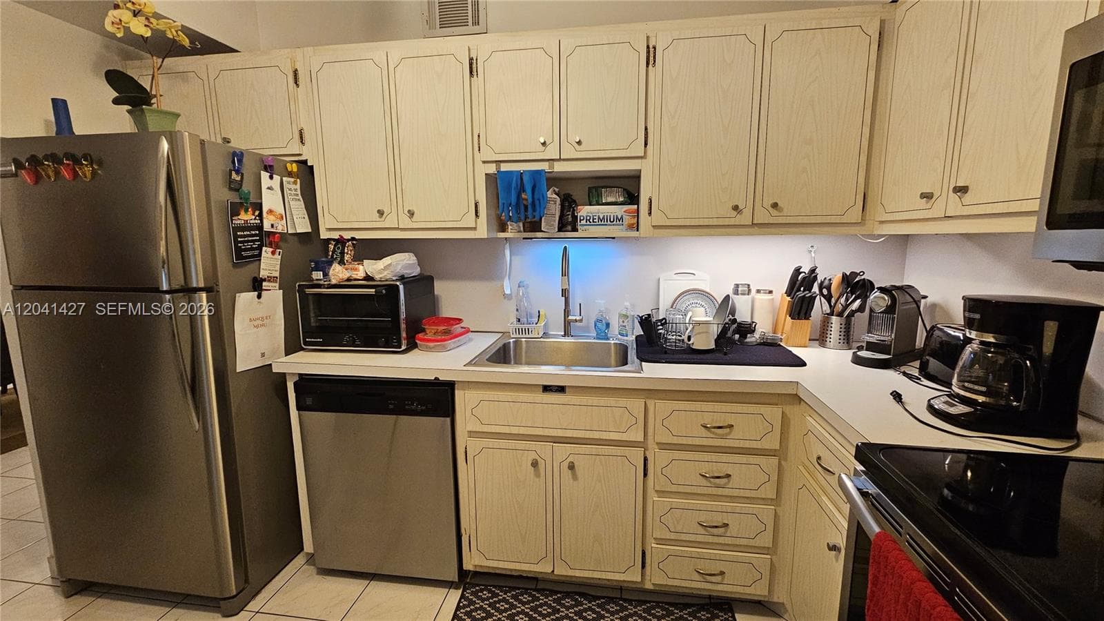 HEMISPHERES CONDO · #6B in Hallandale Beach - Photo 2