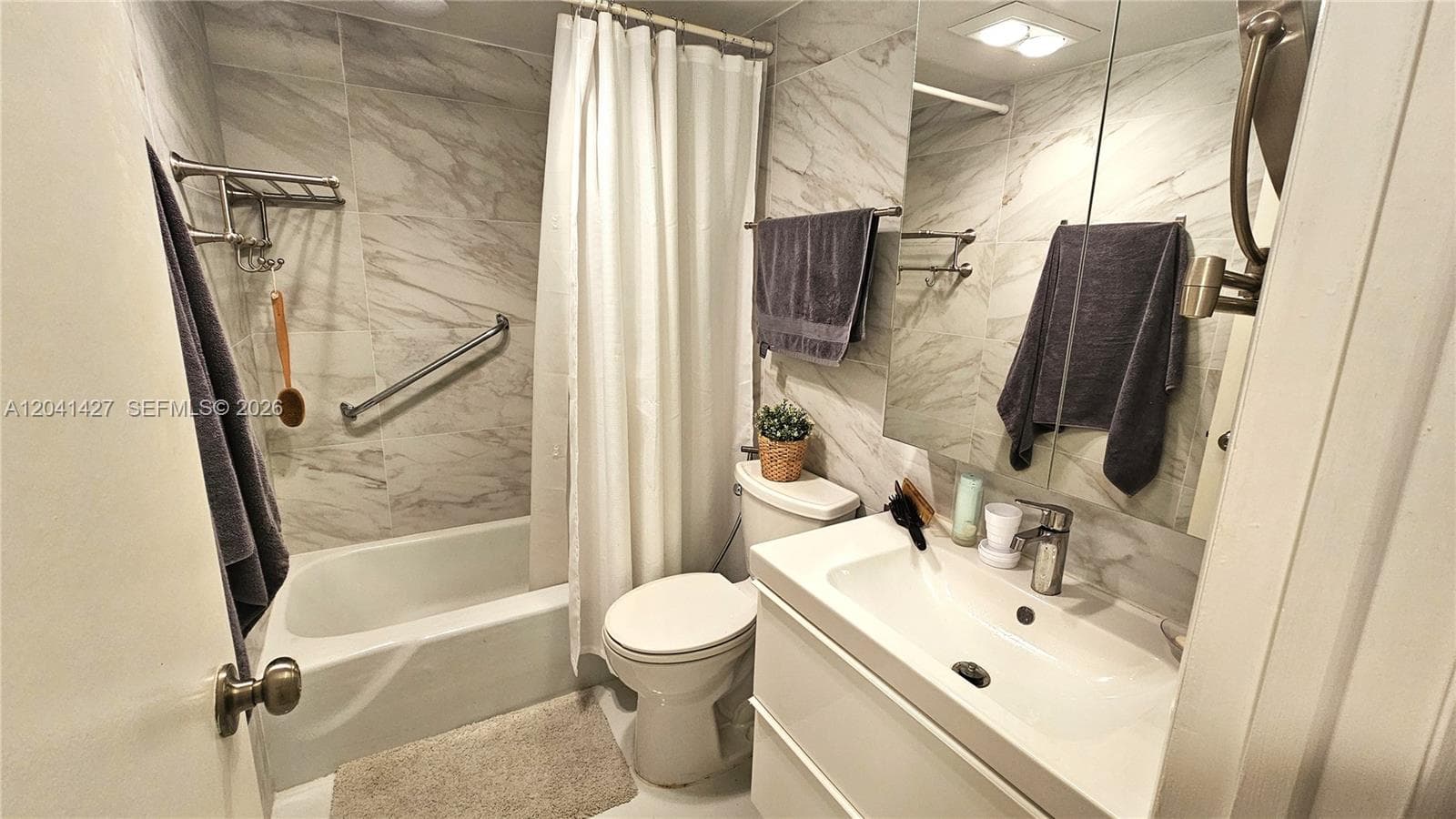 HEMISPHERES CONDO · #6B in Hallandale Beach - Photo 10