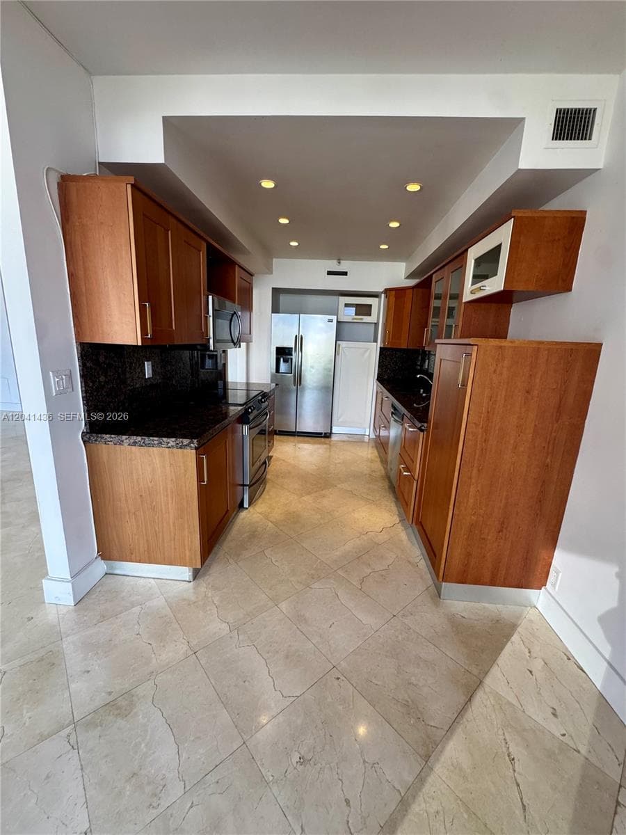 MARINA TOWER CONDO · #15F in Aventura - Photo 7