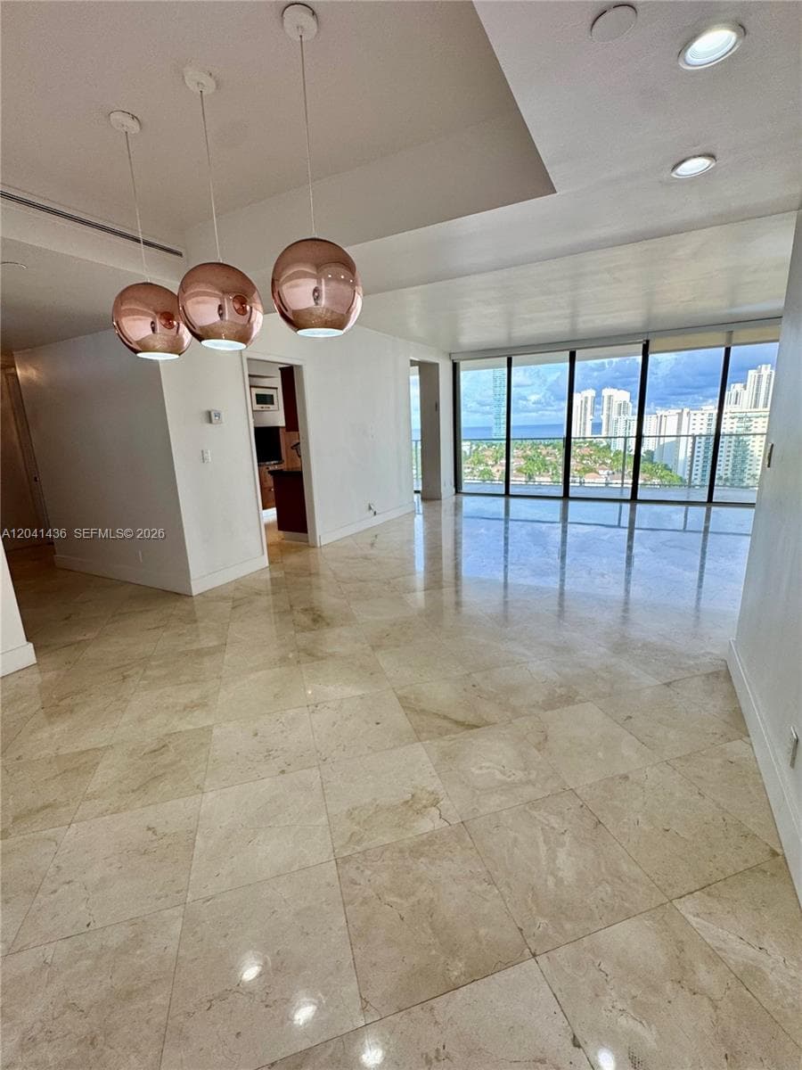 MARINA TOWER CONDO · #15F in Aventura - Photo 1