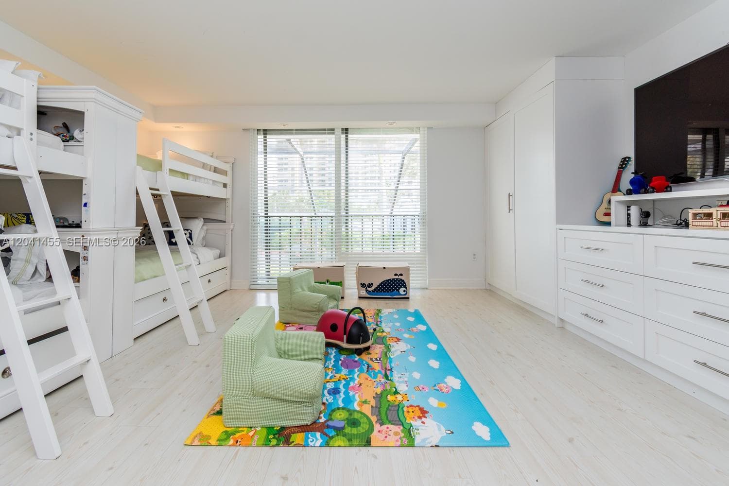 425 Grapetree Dr #206 photo 20