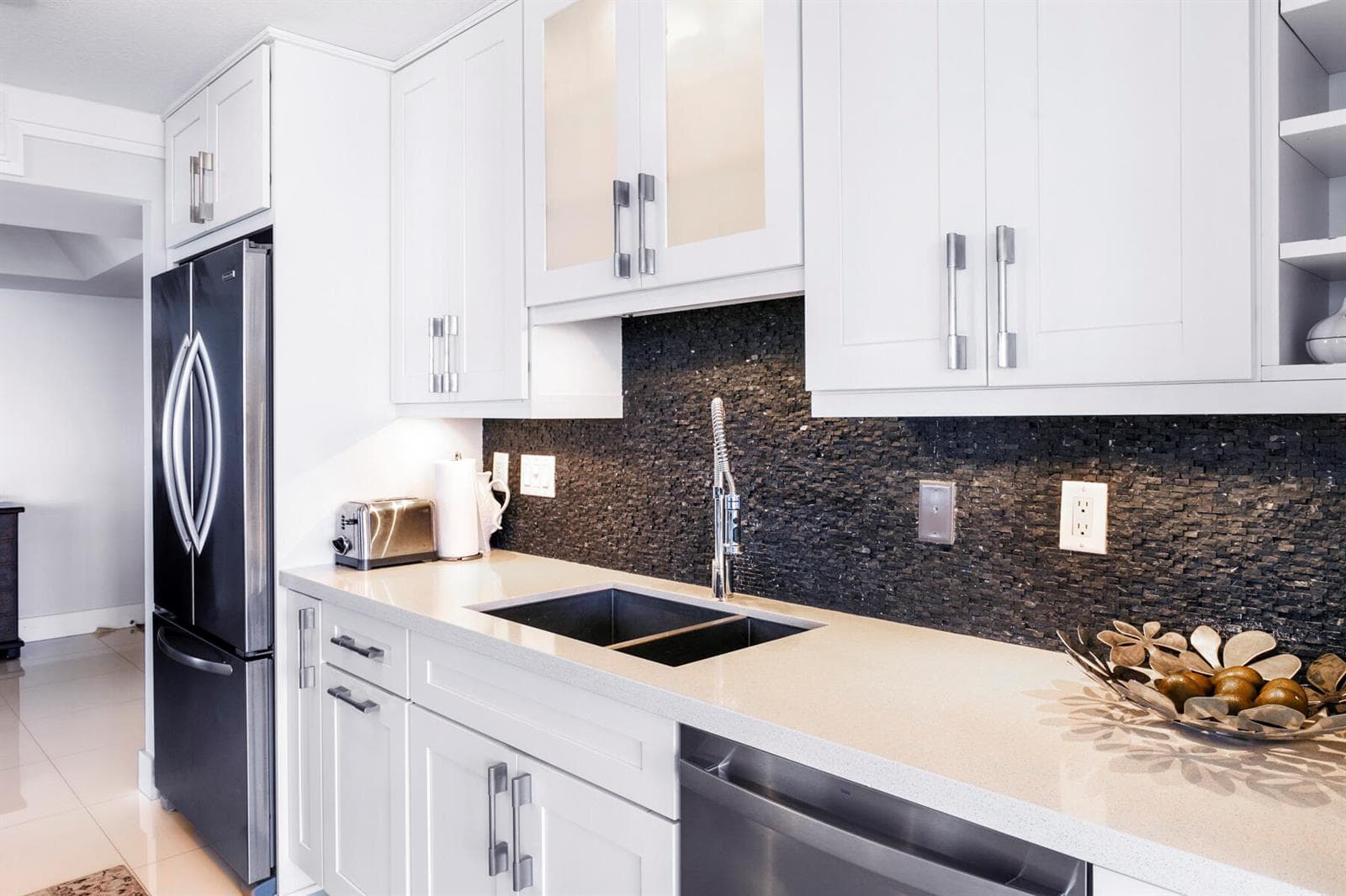 Kitchen pic 2