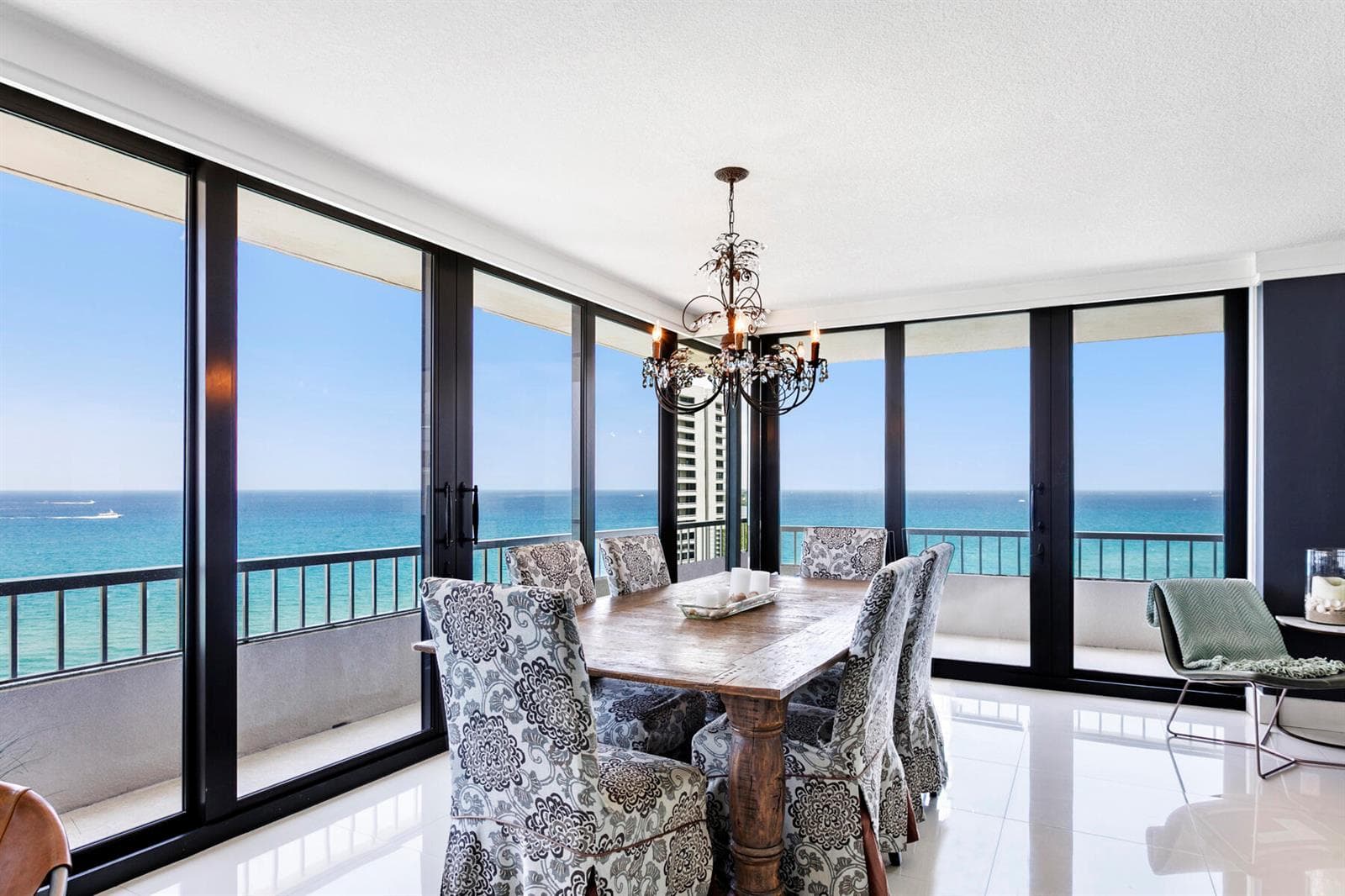 Dining room pic 2