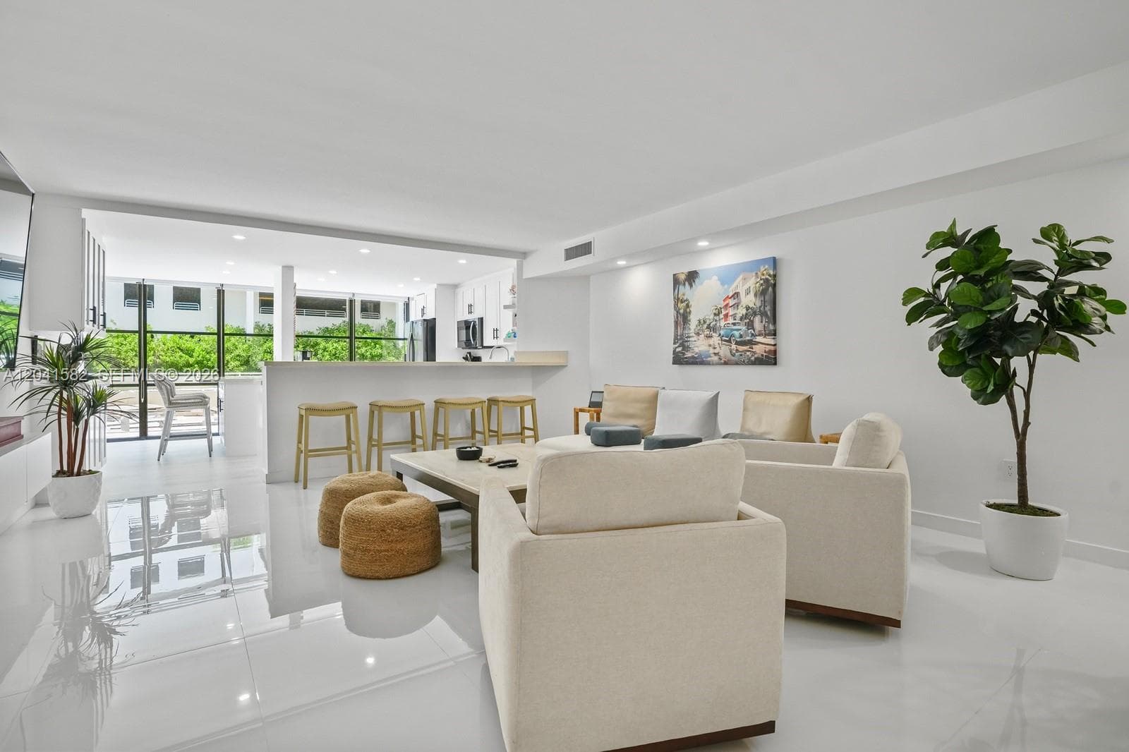 MAR DEL PLATA CONDO · #203 in Miami Beach - Photo 3