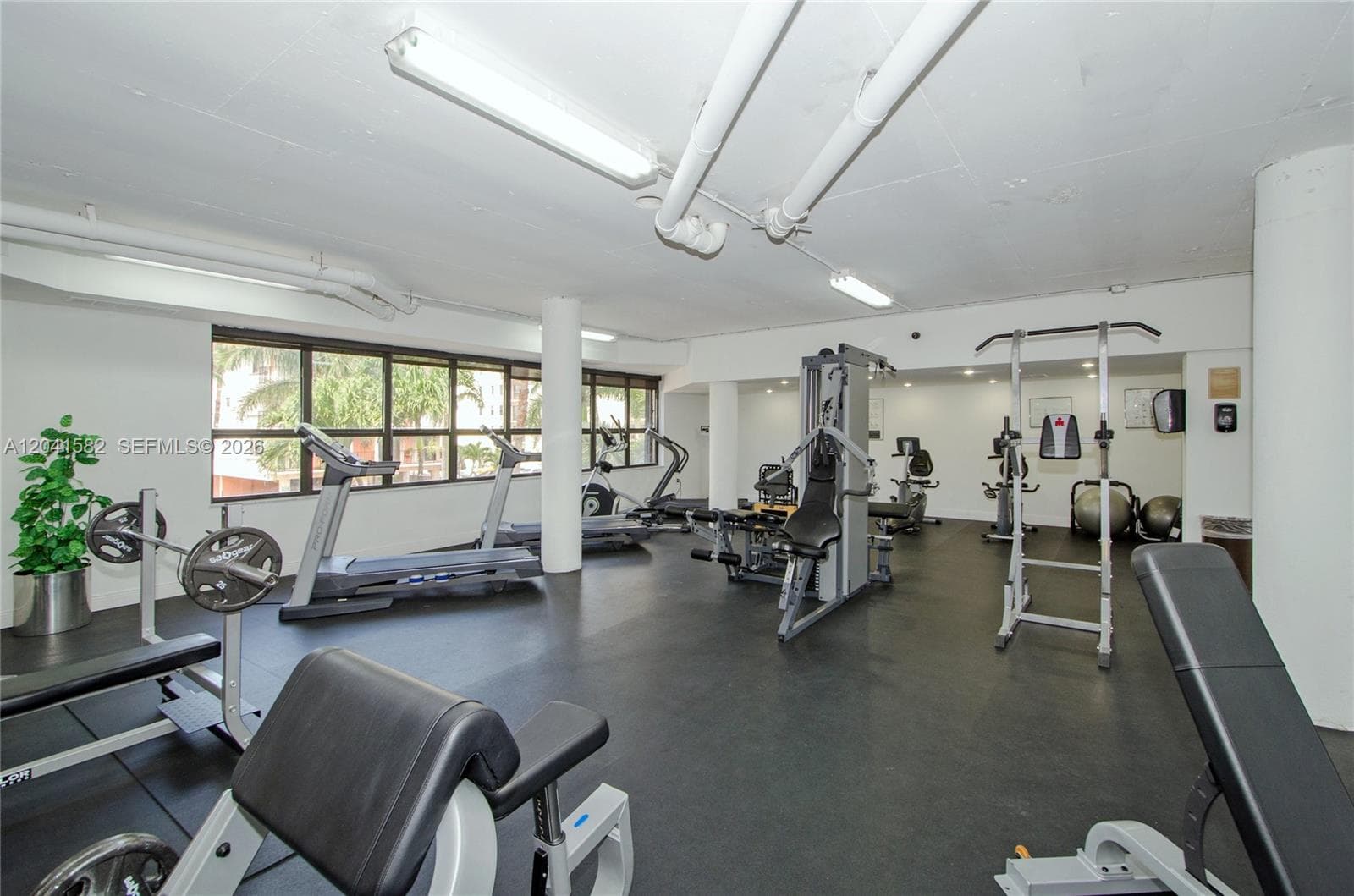 MAR DEL PLATA CONDO · #203 in Miami Beach - Photo 37