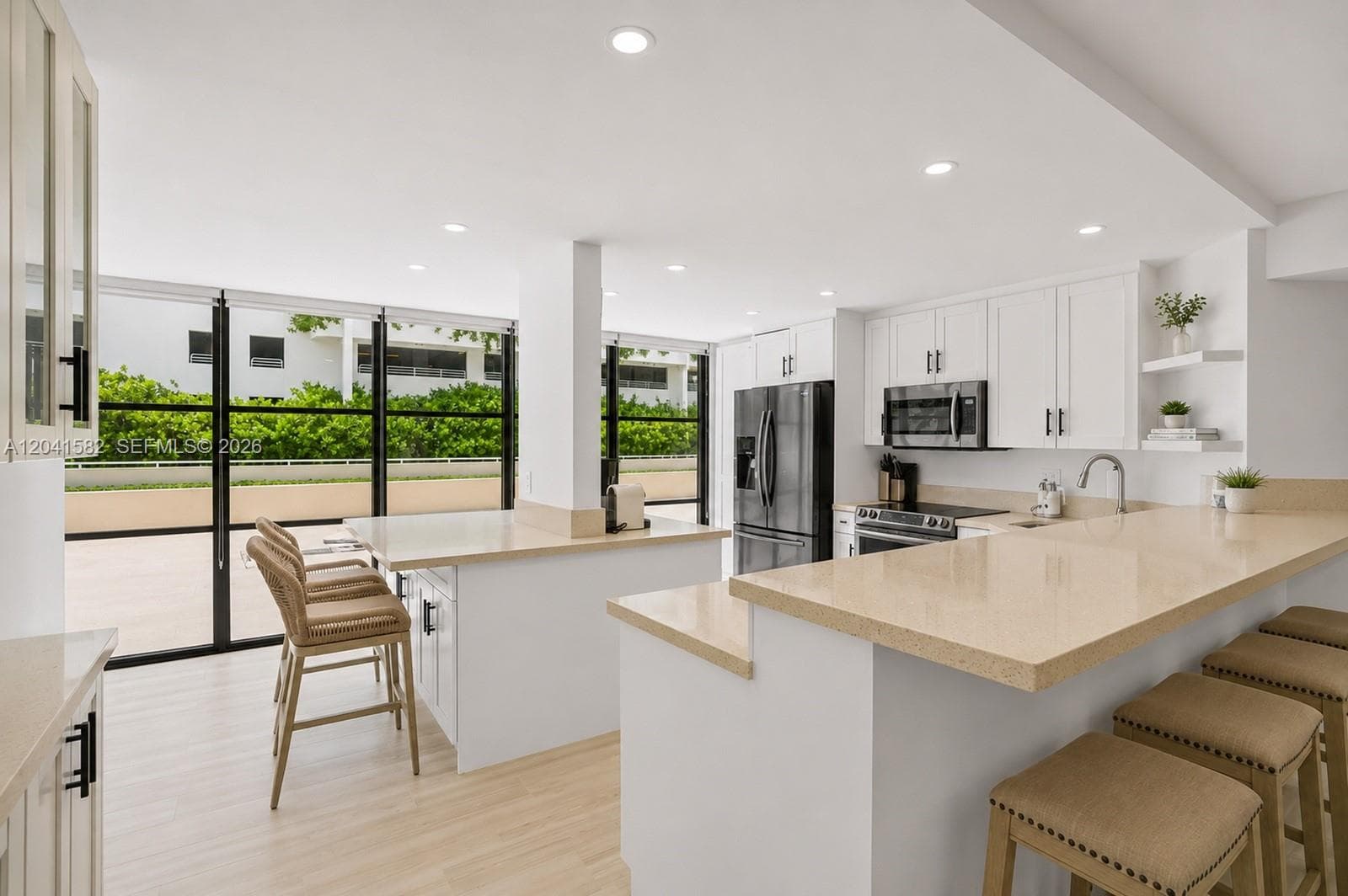 MAR DEL PLATA CONDO · #203 in Miami Beach - Photo 4