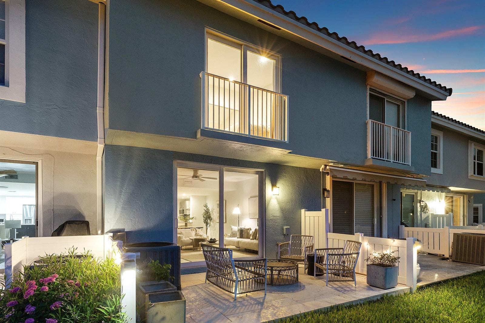 056-900JefferyStreet-BocaRaton-FL-33487-