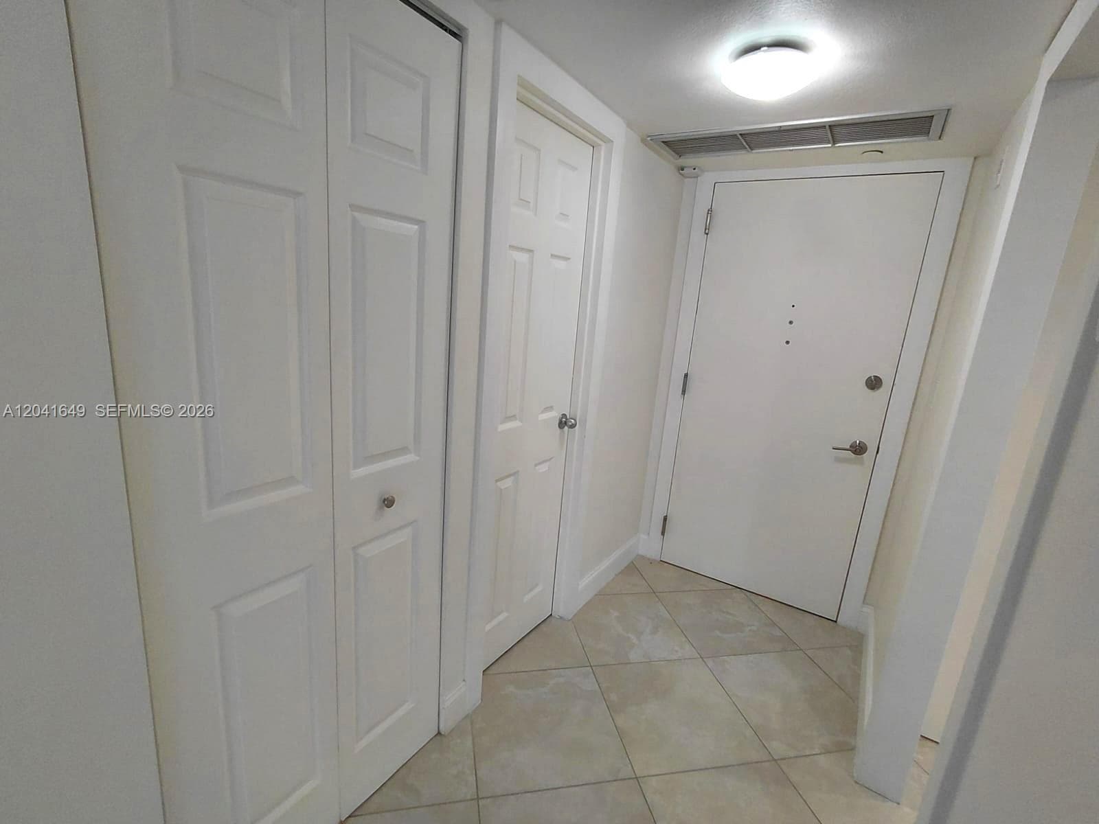 Arlen Beach · #619 in Miami Beach - Photo 8