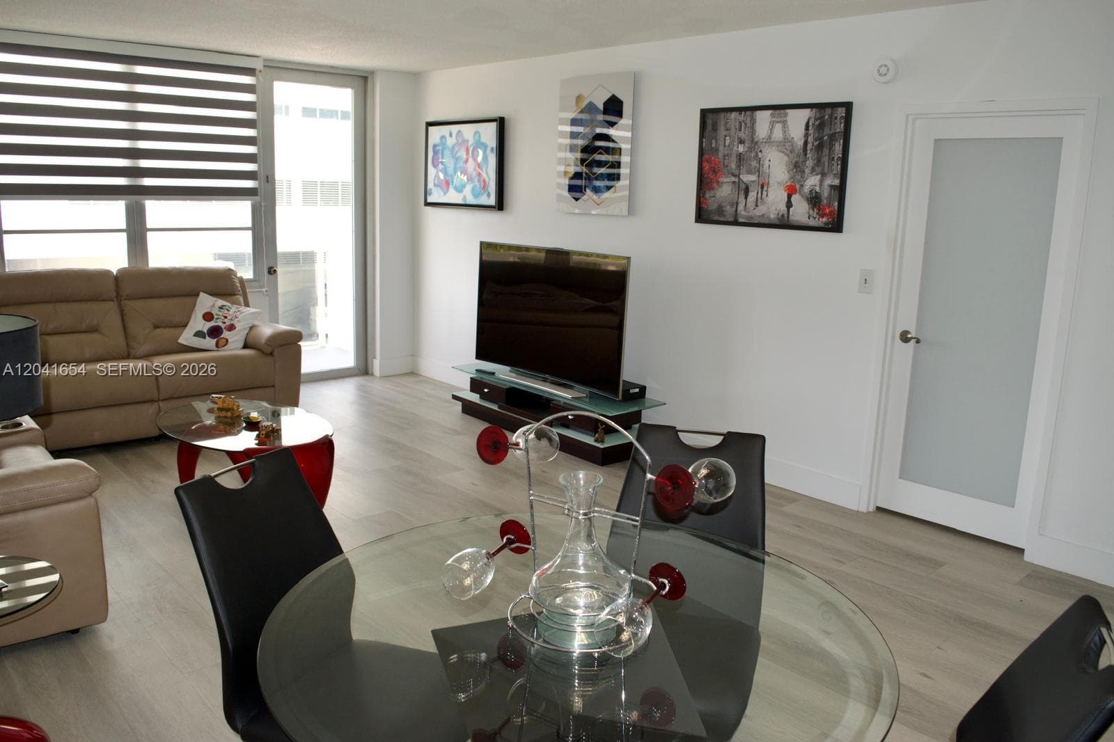 SEA AIR TOWERS CONDO · #423 in Hollywood - Photo 5