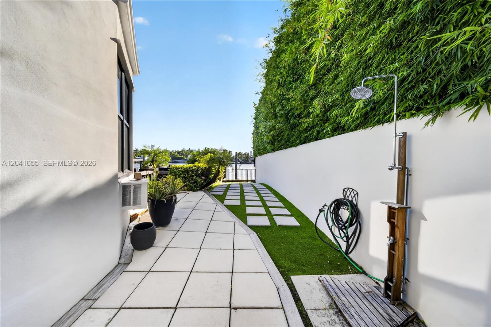 460 W Dilido Dr photo 27