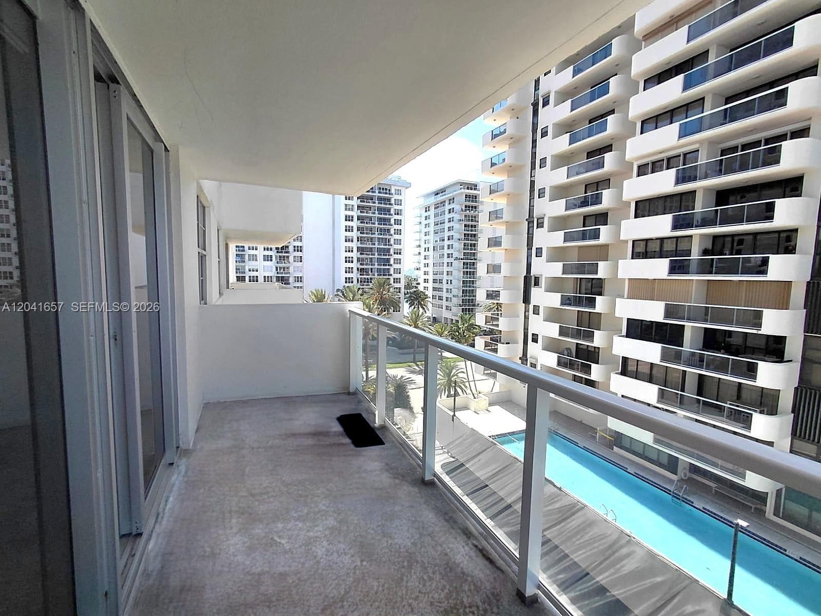 ARLEN BEACH CONDO · #619 in Miami Beach - Photo 7