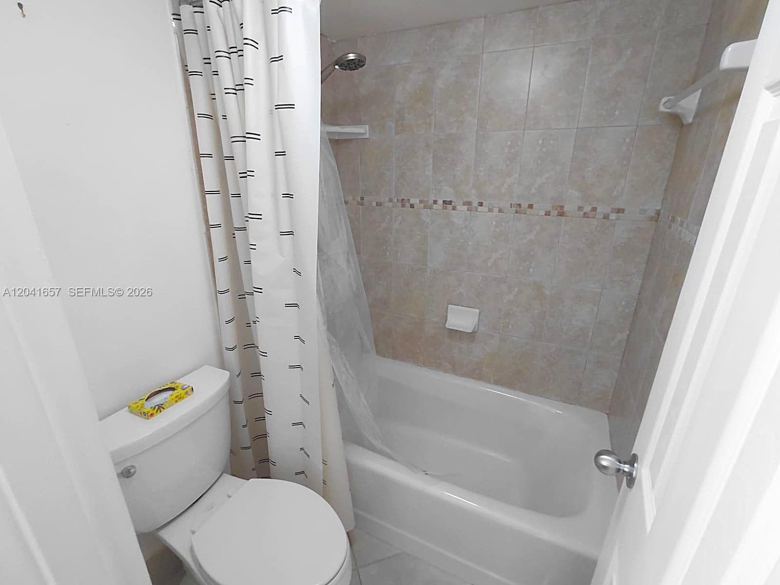 ARLEN BEACH CONDO · #619 in Miami Beach - Photo 19
