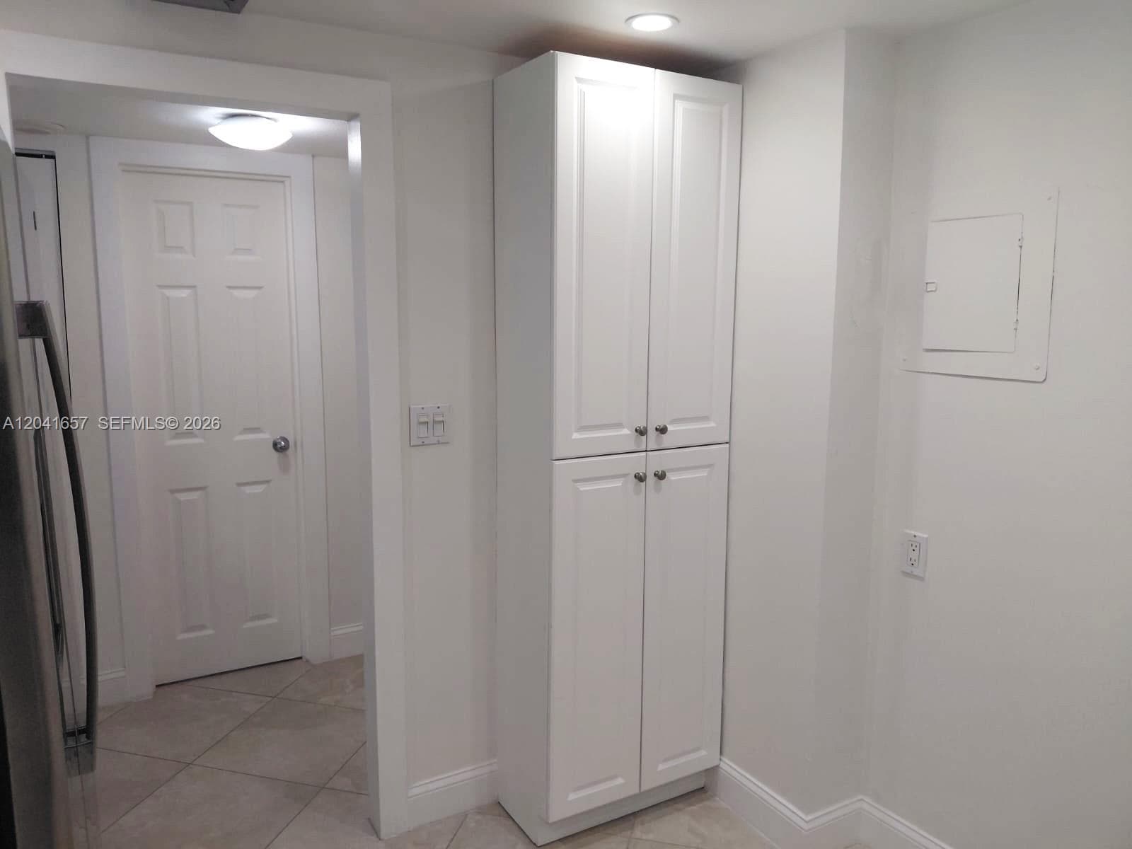 ARLEN BEACH CONDO · #619 in Miami Beach - Photo 13