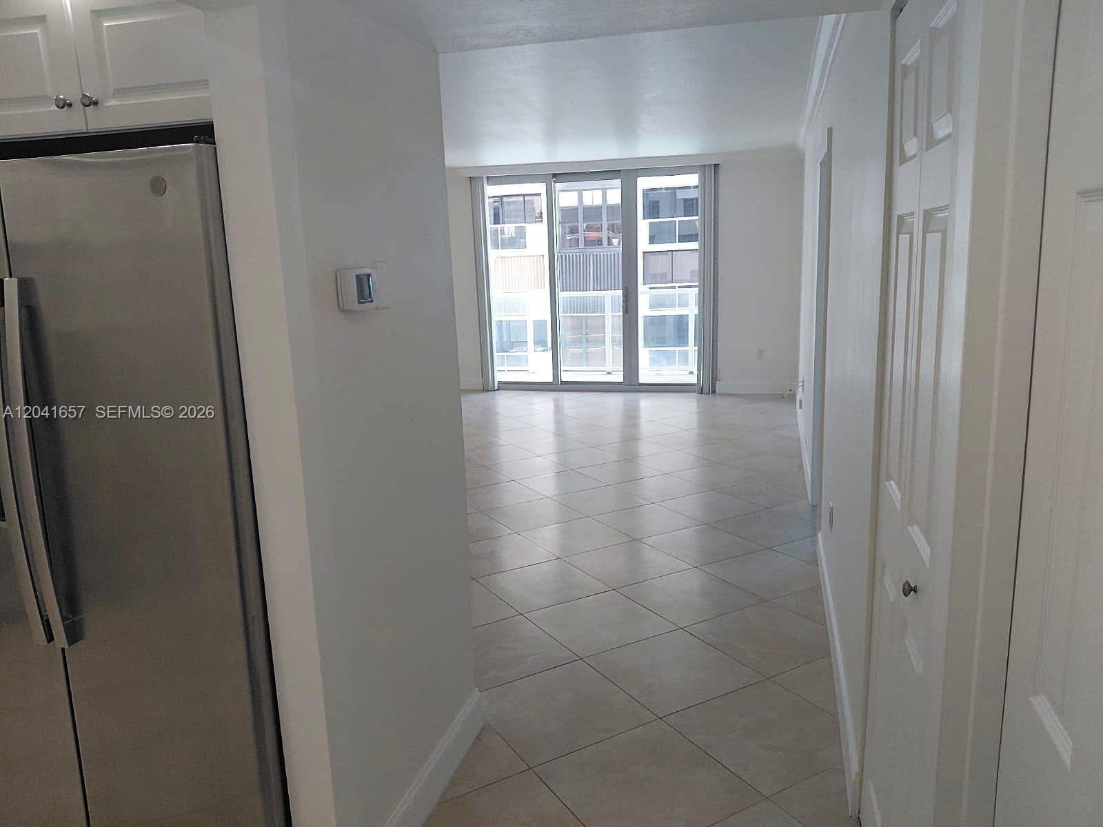 ARLEN BEACH CONDO · #619 in Miami Beach - Photo 4