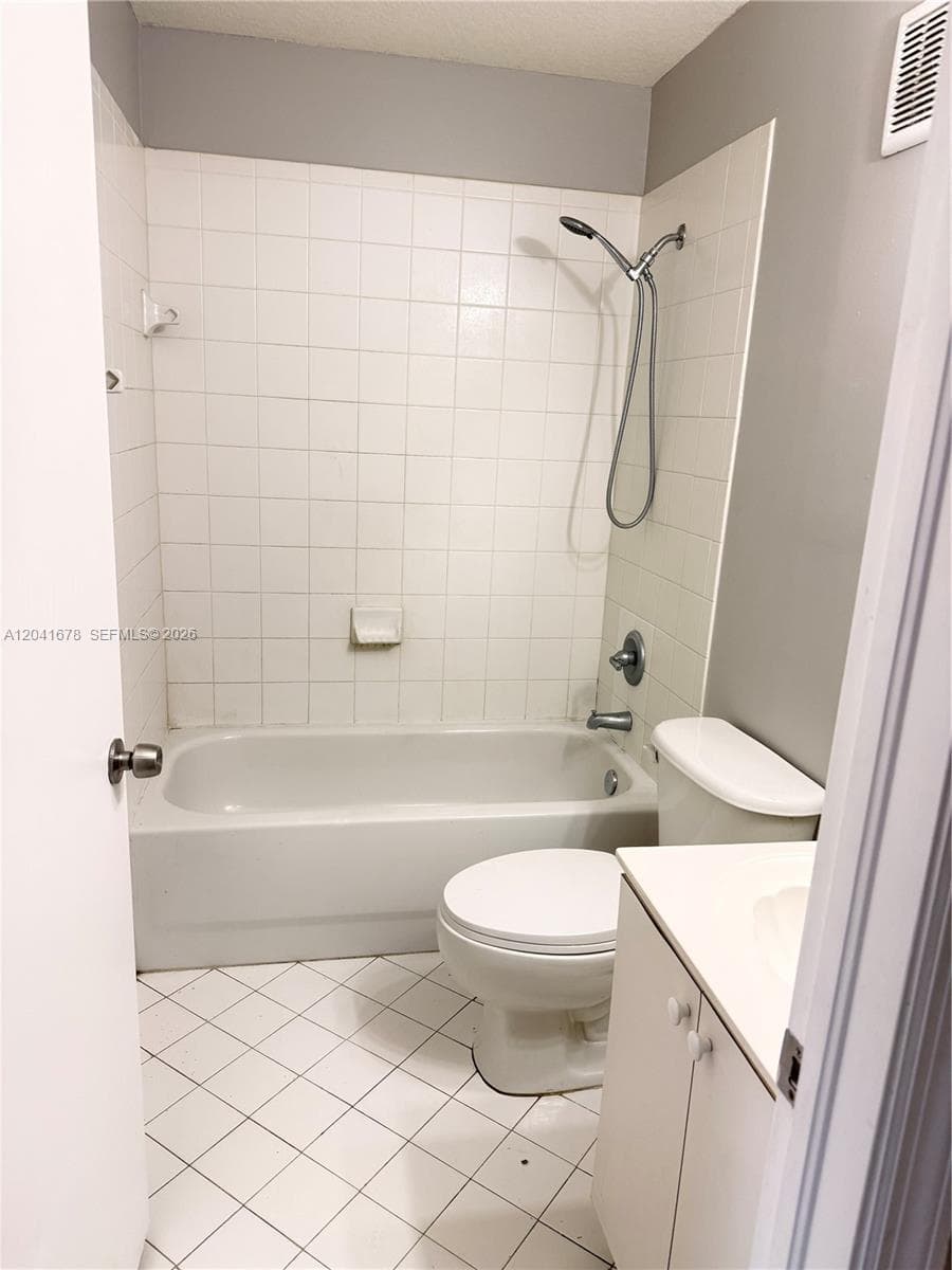 VENETIA GARDENS SOUTH CON · #205-31 in Homestead - Photo 14