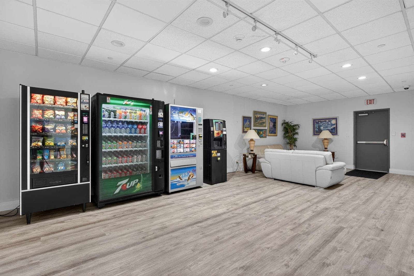 37-web-or-mls-405-8279