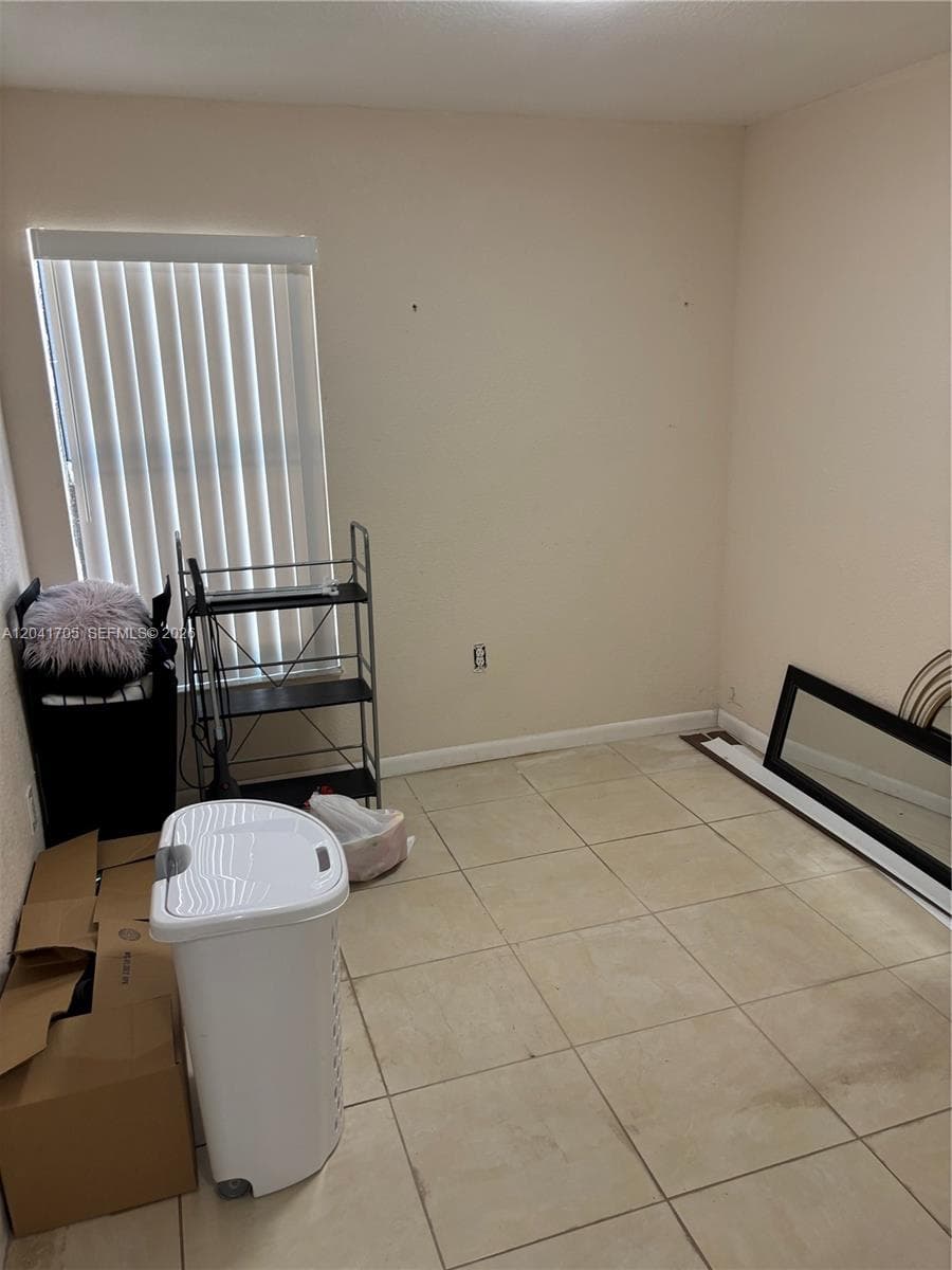 21122 NW 39th Ave photo 16