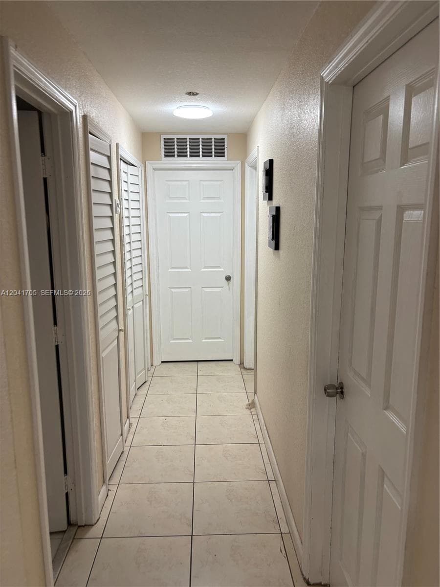 21122 NW 39th Ave photo 12